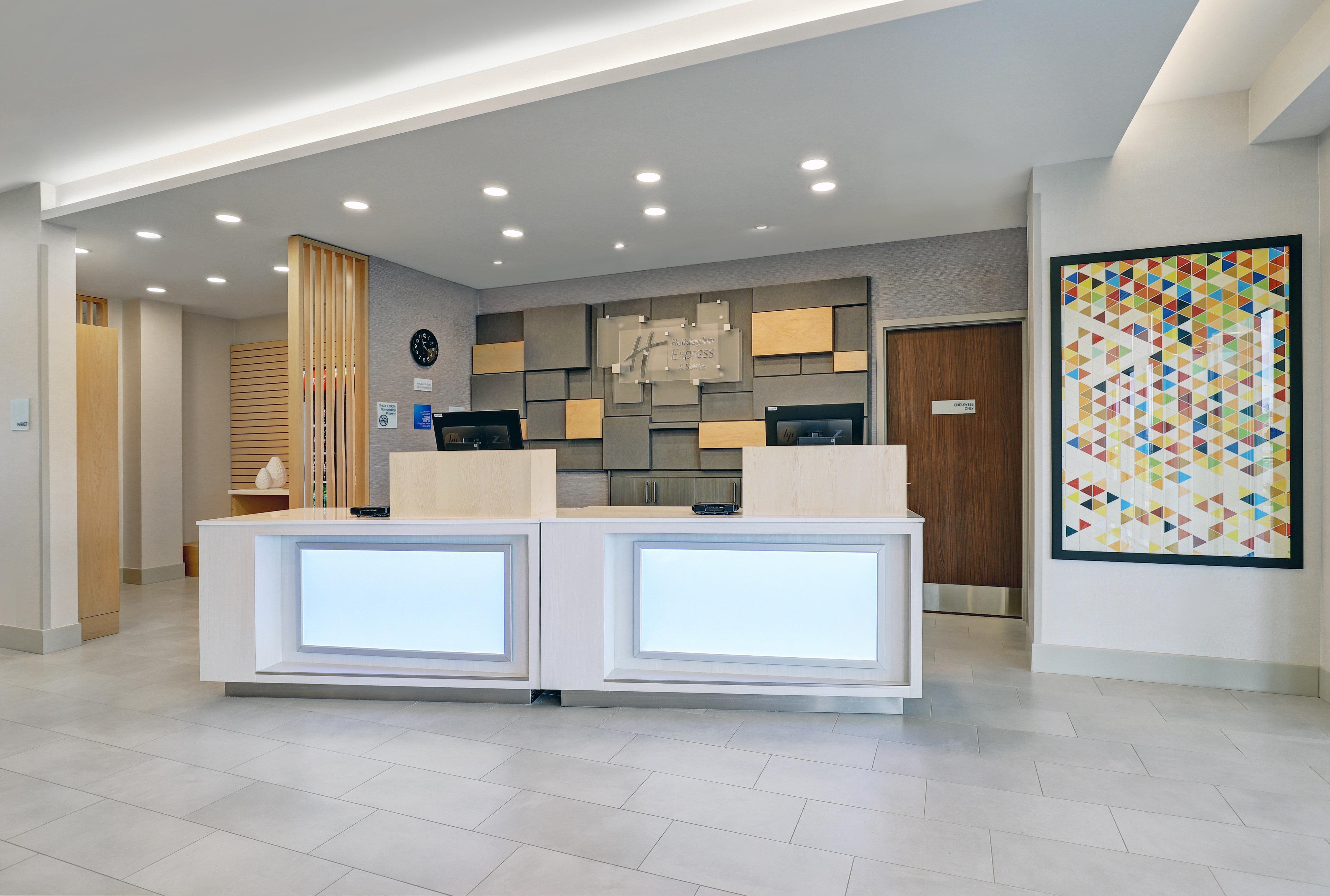 Holiday Inn Express & Suites - 埃尔金港 外观 照片