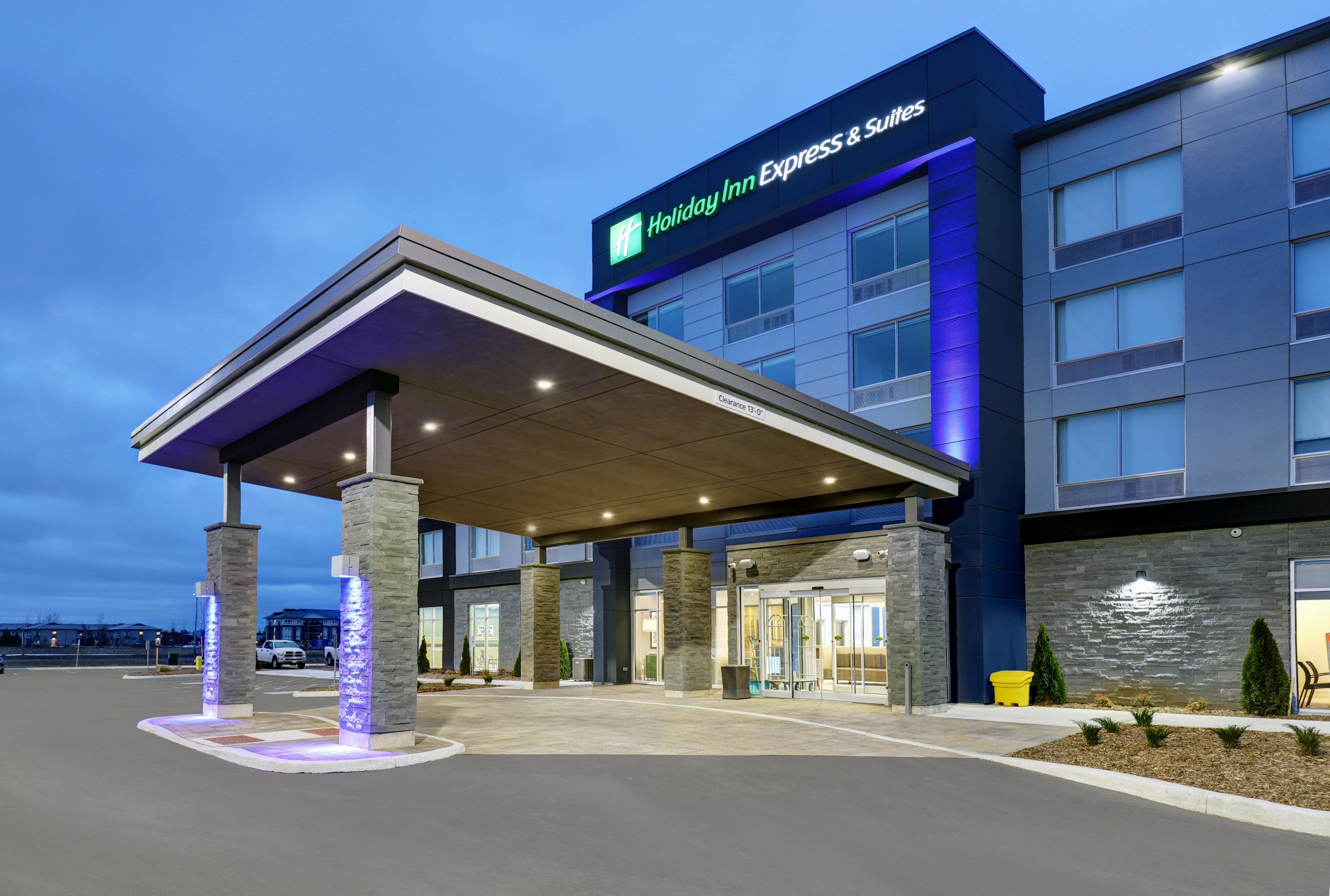 Holiday Inn Express & Suites - 埃尔金港 外观 照片