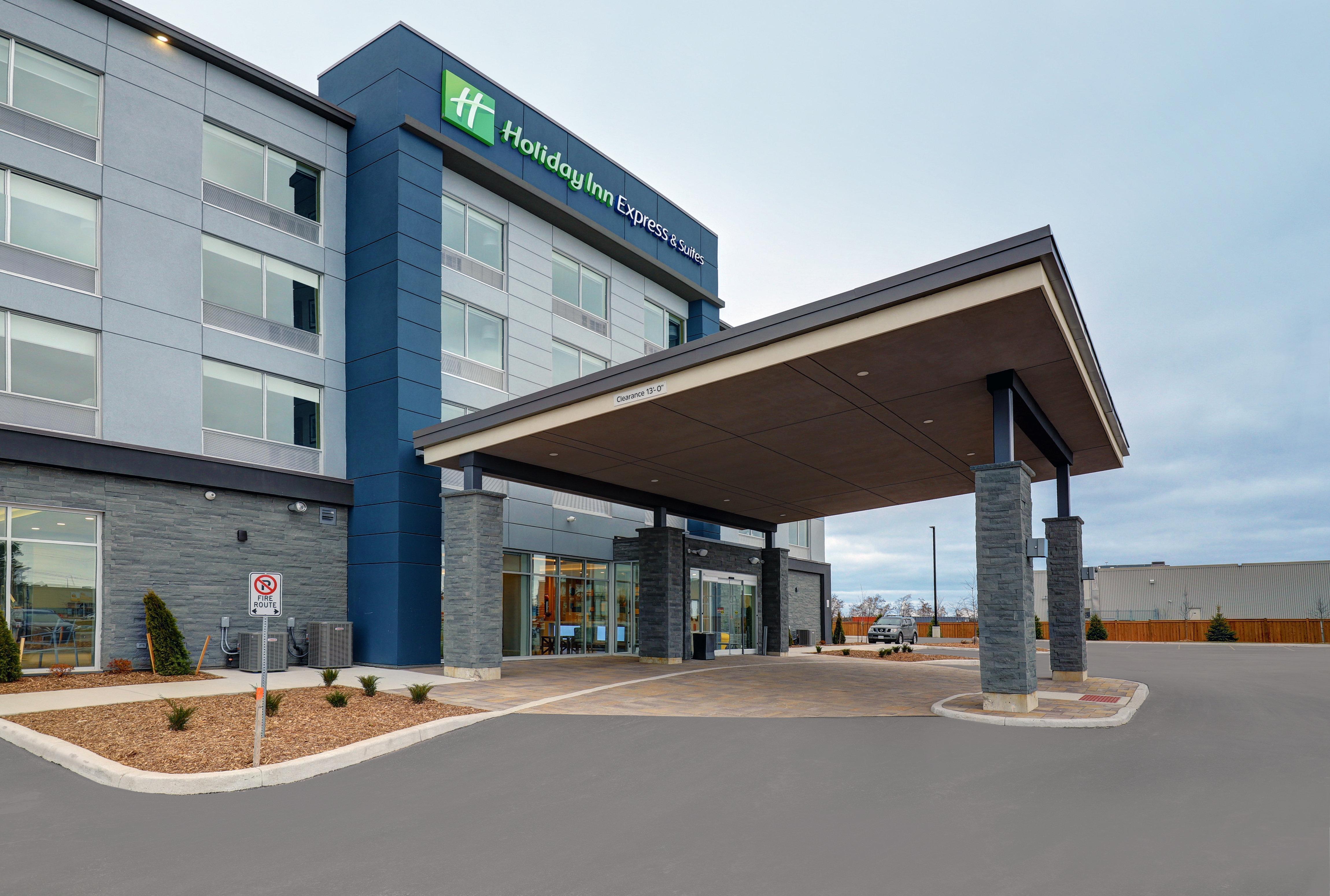 Holiday Inn Express & Suites - 埃尔金港 外观 照片